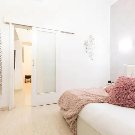 Daire Romantic Jacuzzi Trastevere Roma