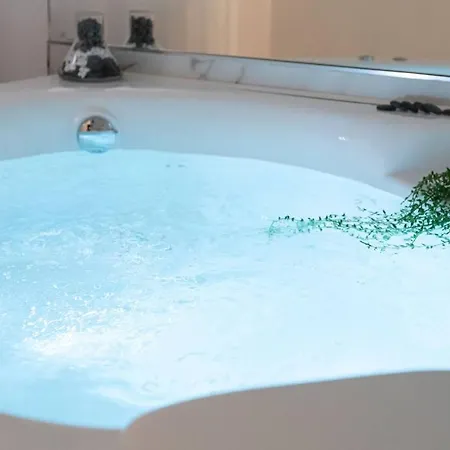 Romantic Jacuzzi Trastevere - Topcollection Apartment Rome
